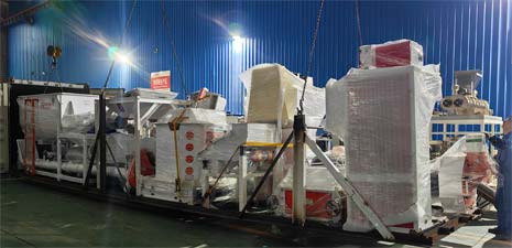 強福機械25型家禽飼料顆粒生產設備發往津巴布韋