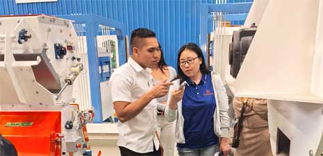 南美客戶訪問強福機械購買飼料顆粒成套設備